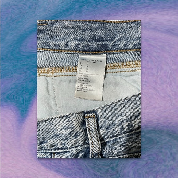 ♥︎ American Eagle Acid Wash Mom Jean Shorts ♥︎ - Picture 4 of 5